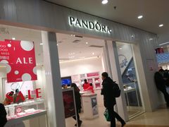 -Pandora潘多拉珠宝(宝山万达广场店)