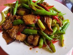 -明月食府(二区干二路店)