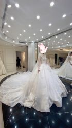 -拉瑞娜LaReine婚纱礼服高级定制