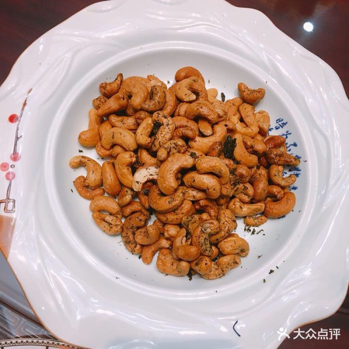 中意农家菜苔条腰果图片