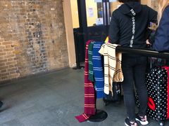 -九又四分之三站台哈利波特商店