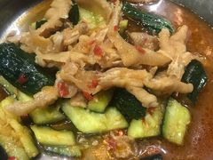 -牛一煲美食(江高店)