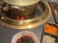 -铭牛烧肉·和牛海鲜自助(高新月牙湖店)