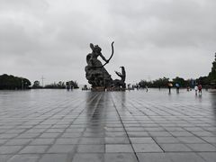 -巴陵广场