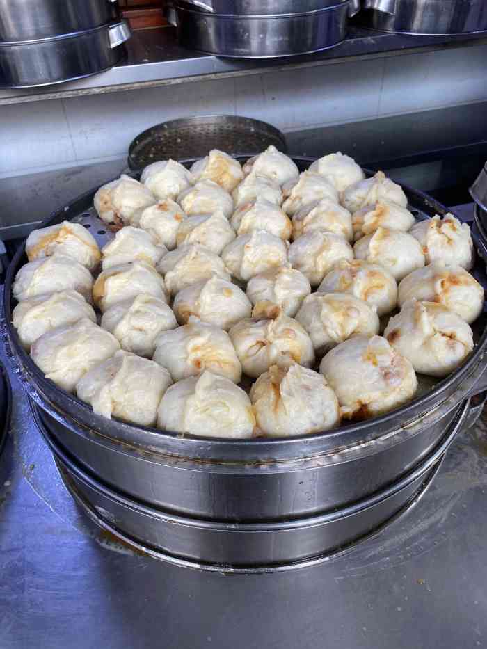 牛街洪记小吃店-"一大早飞车来吃早饭[馋]可能只有我这种吃.