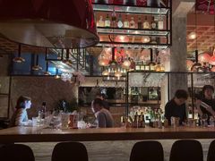 -FOUR PLAY BAR