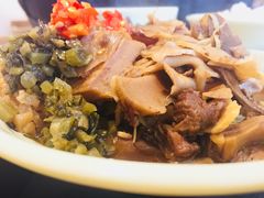 -熊大师牛羊粉(红谷凯旋店)