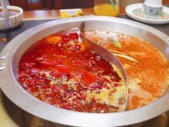 -沸炉重庆老火锅(军事博物馆店)
