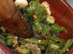 擂辣椒皮蛋-昱龙大盆牛蛙馆(三兴街总店)