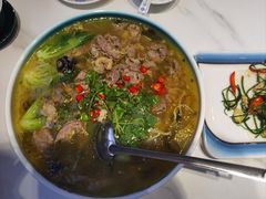 -三江源美食城