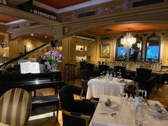 -火车头法国西餐厅