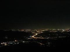 -鬼笑石后山停车场