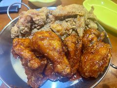 -BHC炸鸡(明洞总店)