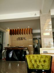 -苏菲雅婚纱摄影(西三路)