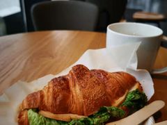-星巴克(杭州西湖银泰1F店)