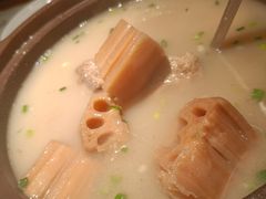 -小凤庭·地道湖北菜武昌鱼·藕汤(38年黄鹤楼店)