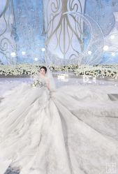 -艾米丽婚纱礼服