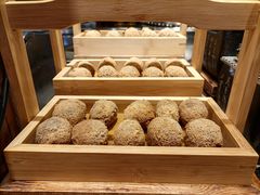 -野山舂·贵州现舂酸汤火锅(鸿通城店)