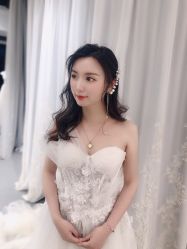 -艾米丽婚纱礼服