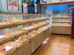 面包甜点陈列柜-新侨三宝乐面包店(崇文门店)