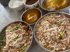 -正宗杨记普洱酸醋米线(总店)