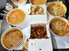 -BHC炸鸡(明洞总店)