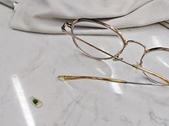 -英伦眼镜蔡司依视路折扣店(通州万达店)