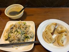 -舒蔡记生煎菜饭(云南中路店)