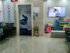 -茂菊口腔连锁(浦东南路店)
