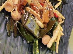 卤味素拼-嘎嘎鸭脑壳(蜀汉路店)