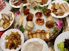 -天宜隆蘑菇宴火锅(石景山旗舰店)