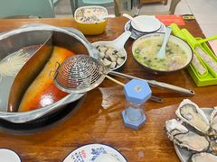 -老何家后安粉·糟粕醋海鲜火锅(三亚湾椰梦长廊店)