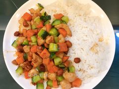 宫保鸡丁盖饭-护国寺小吃(机场店)