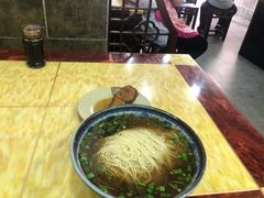 -老陆稿荐(西中市店)