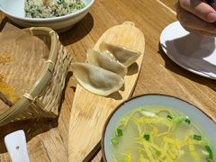 -新梅华·茶点餐厅(欧尚店)