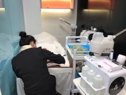 -斐尔国际皮肤管理中心