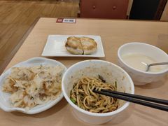 -大师兄·西北小馆(北站缤果空间店)