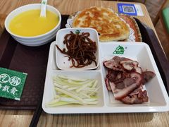 -李连贵熏肉大饼(金隅嘉品Mall店)