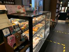 面包甜点陈列柜-星巴克(长春开运街欧亚店)
