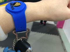 -嘿哟动霸CHUA·新潮玩运动娱乐中心·蹦床滑冰团建乐园