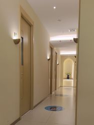 -悦瑢港湾科技美肤芳疗美容