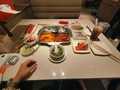 -海底捞火锅(杭州庆春路夜宵主题店)