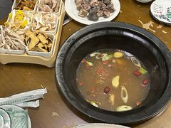 -菌乡缘·野生菌蒸汽鱼火锅(江边夜市店)