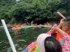-安吉龙王山峡谷漂流