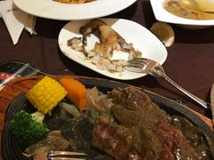 -尊品牛排(中大国际店)