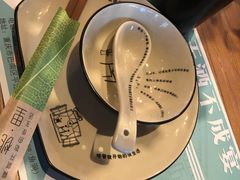 -临界音乐酒馆·小龙虾·江湖菜(华熙LIVE·鱼洞店)