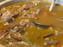 -头上红煨盐鸡·非遗院子餐厅