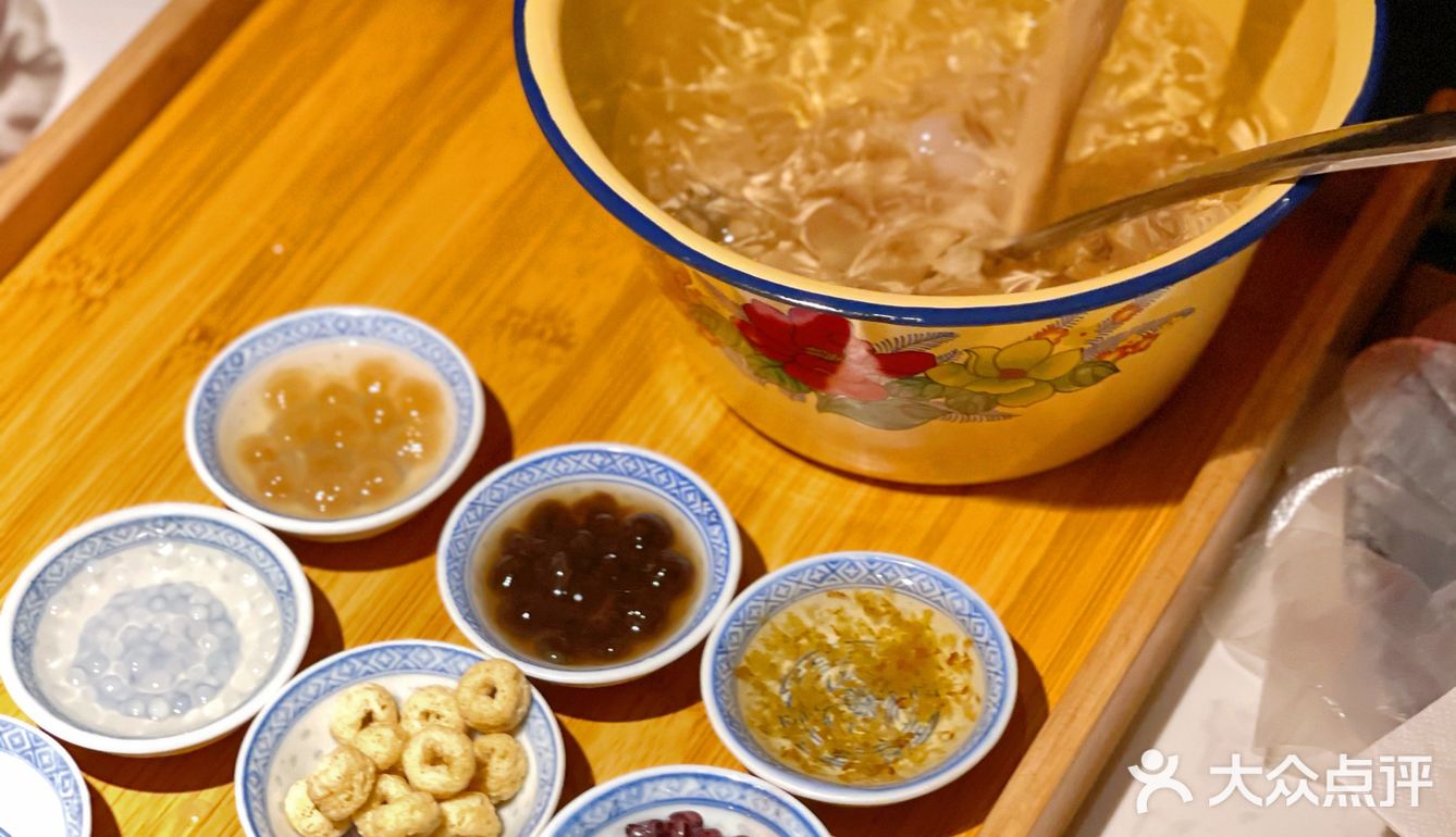 这家火锅店不要锅底费‼️甜品好吃哭了