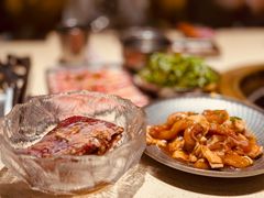 -蚂蚁洞·烤肉大营地(上海静安大悦城店)