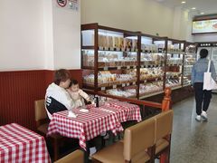 -红宝石·鲜奶小方·海派西点房(控江店)